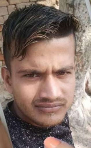 Worker killed, one injured in pickup collision in Farrukhabad