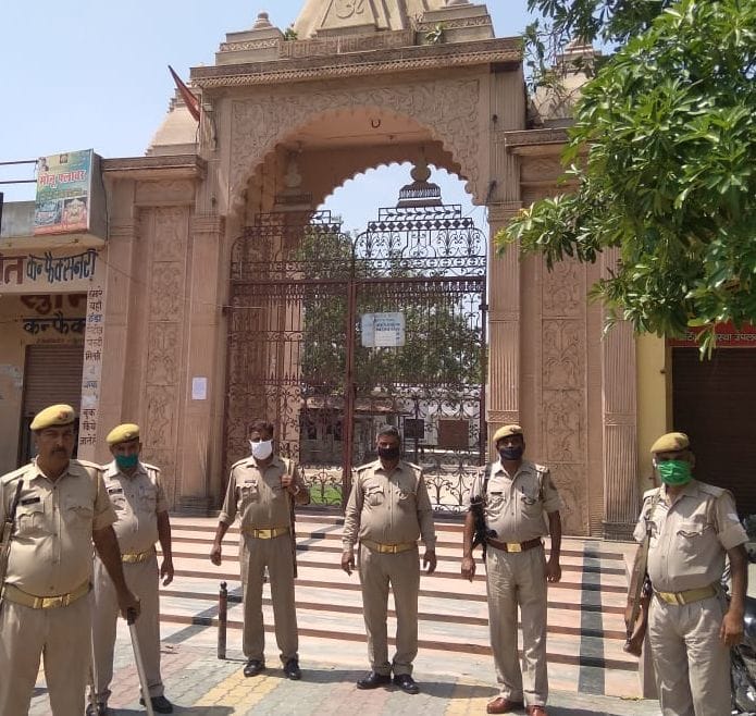 the lock found in the gate of temples, the police security found outside the temple