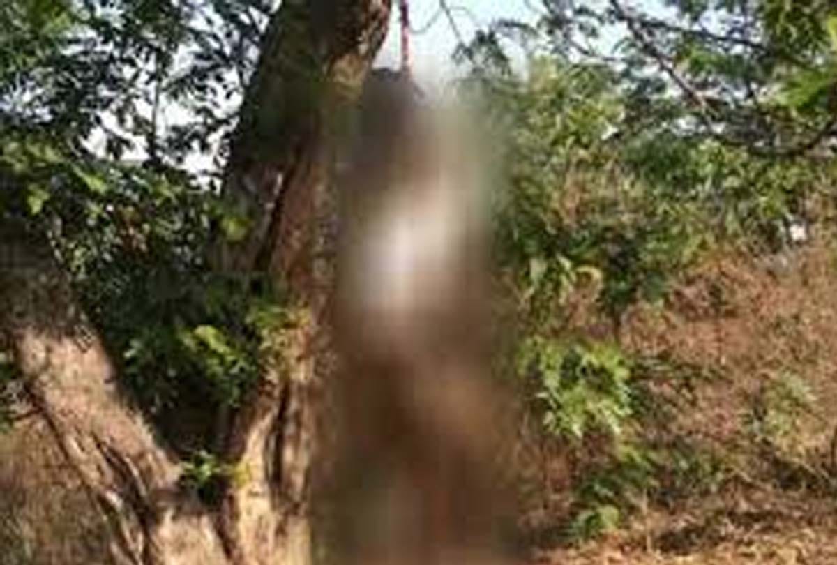 Dead body of farmer found hanging in unnao