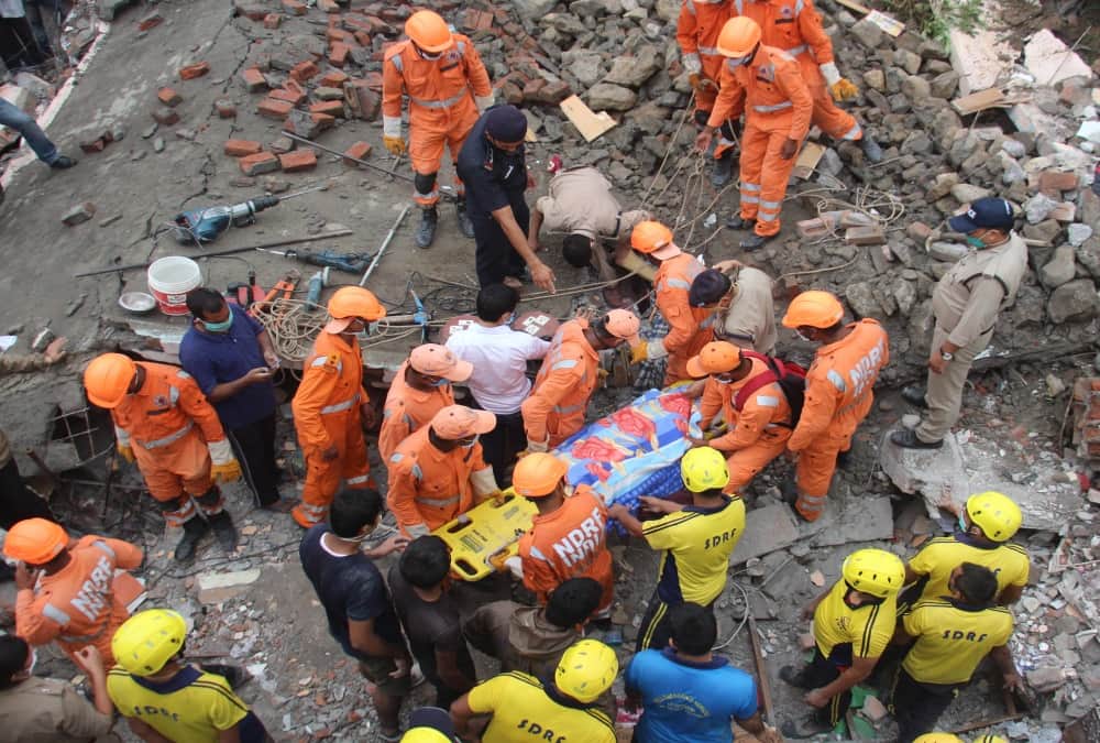 House collapsed after heavy rain in dehradun, Four family members Killed on spot, See visuals