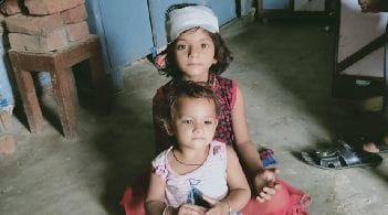 Kidnapping of two girls kidnappers run away after shouting