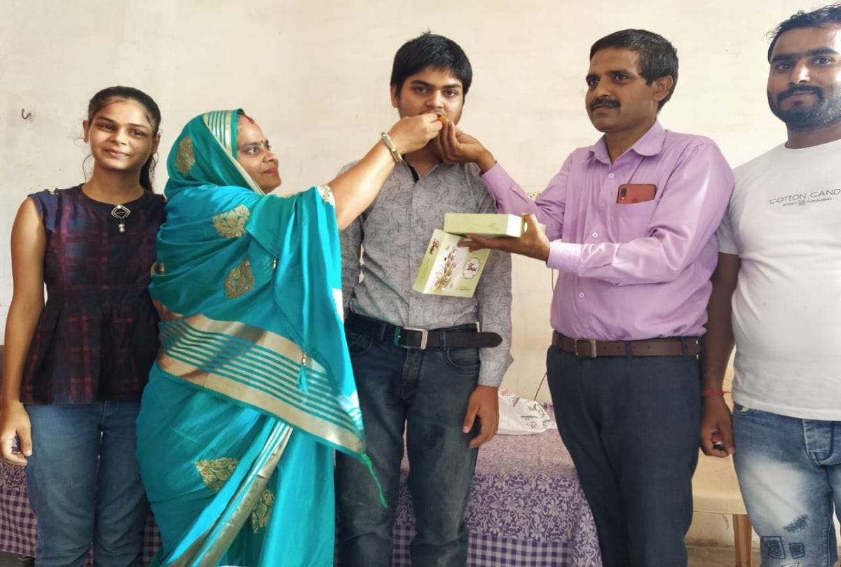 Know Cbse 10th Toppers Dreams In Future Latest News