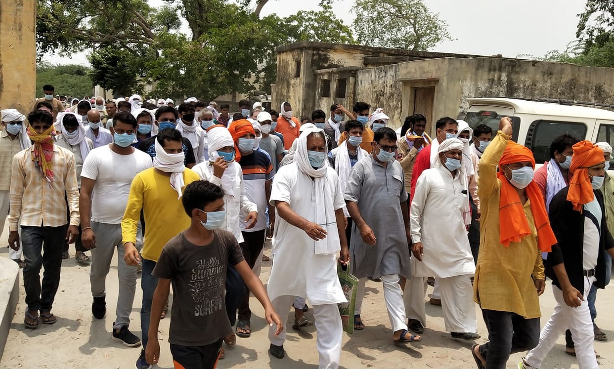 farmers, union, protest, on police, station, politics, msthurs