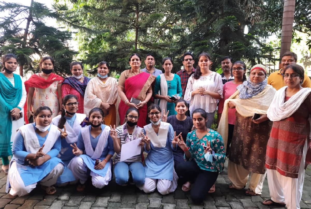 CBSE Board result 2020 Gorakhpur Girls Top in Board exam
