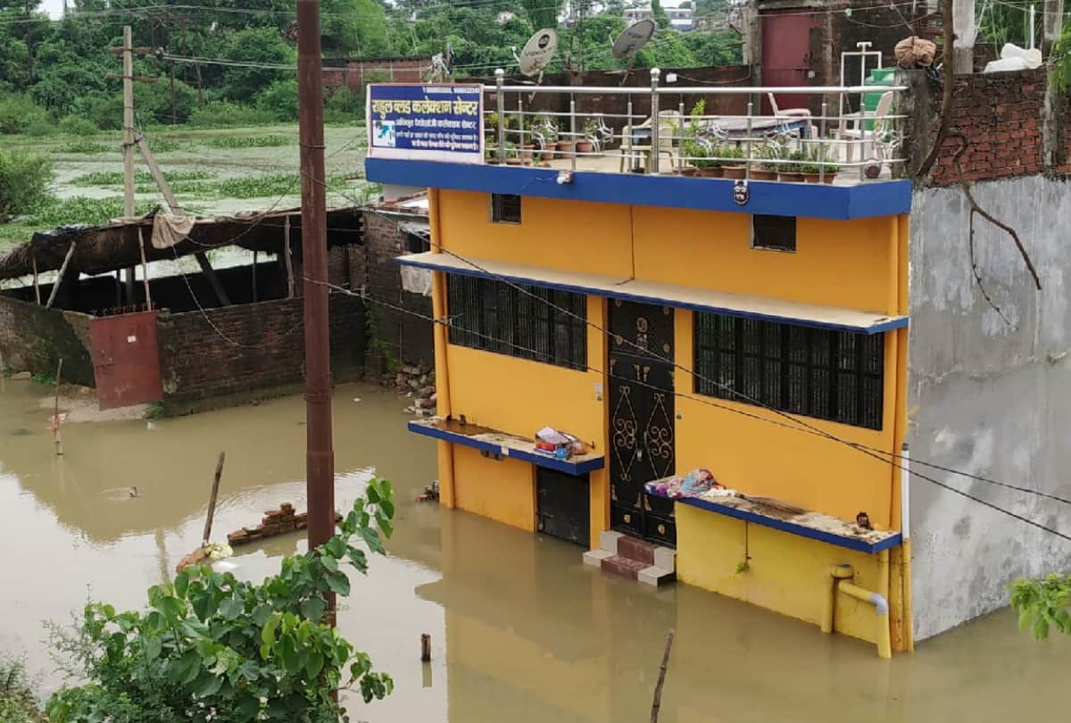 Gorakhpur weather update today flood like situation continues after heavy rain  in gorakhpur