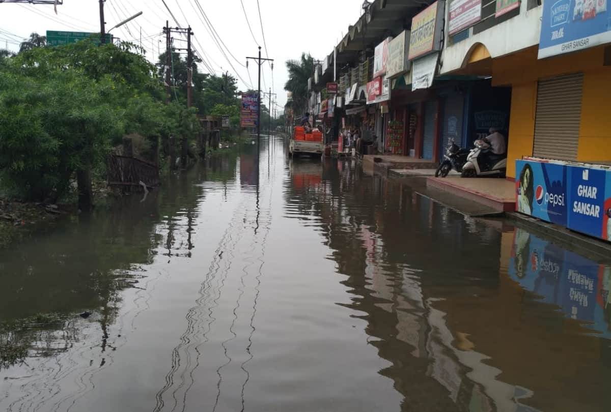 Gorakhpur weather update today flood like situation continues after heavy rain  in gorakhpur