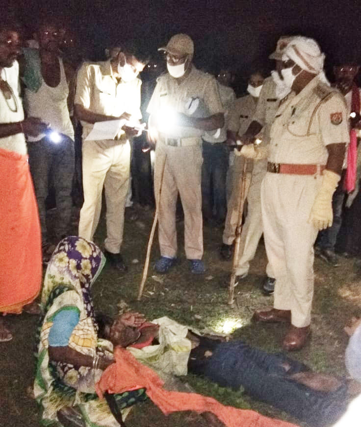 two farmer died by thunderbolt