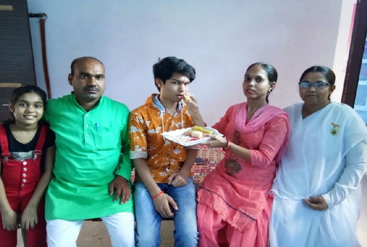 Know Cbse 10th Toppers Dreams In Future Latest News