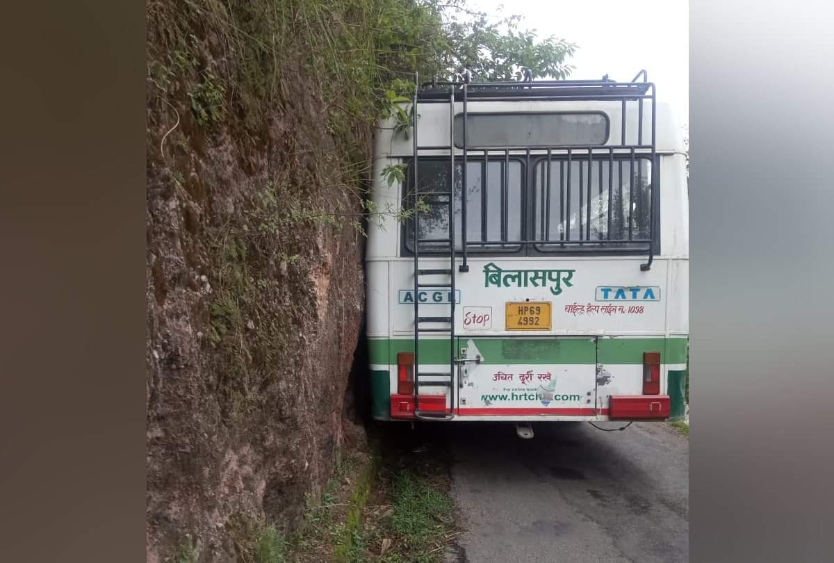 Himachal News : HRTC Bus break fails driver save life of passengers