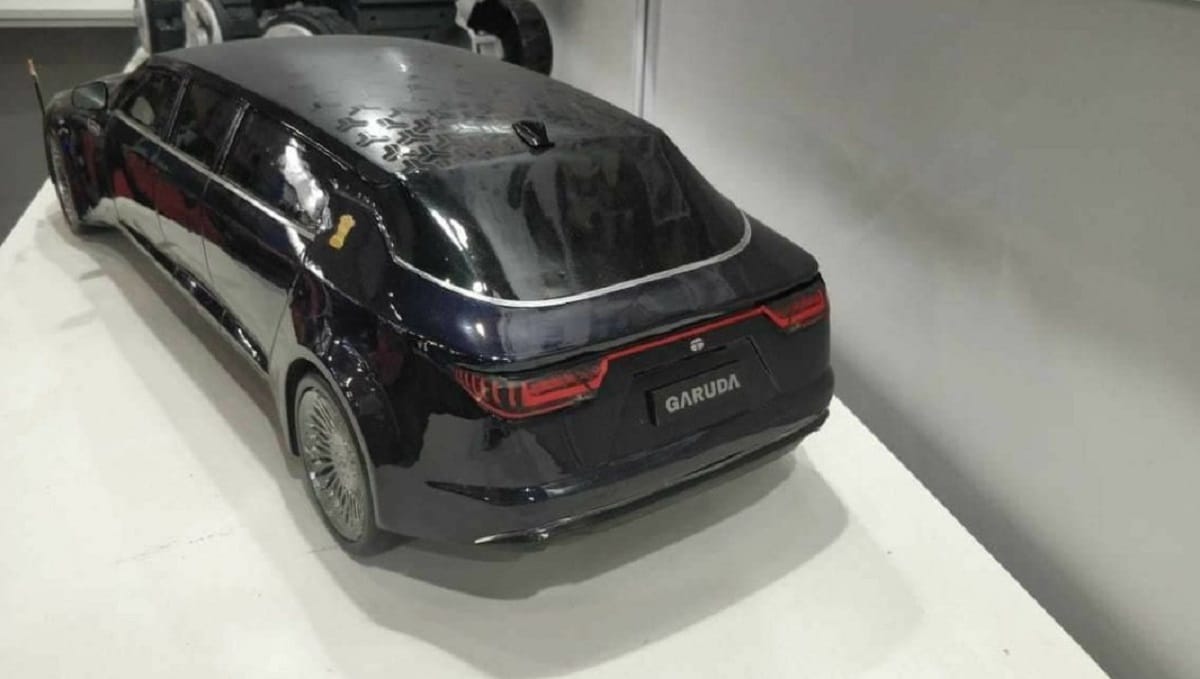 NID students make Tata Garuda concept scale model of presidential limousine for PM Narendra Modi Car Fleet