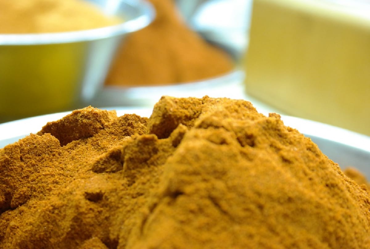 homemade turmeric soap for clean and clear skin