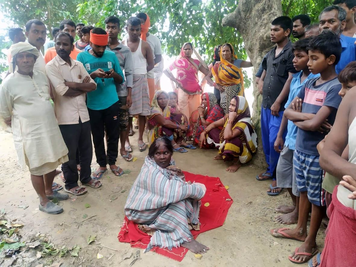 a woman 20 km flowed in river