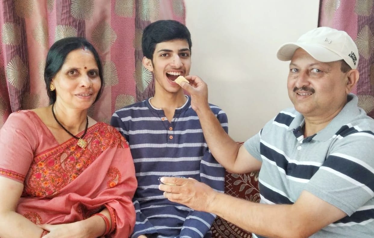 Nikita and Harshit jointly become District Topper