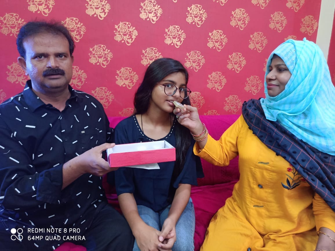 Tasmia Khan district topper in CBSE 10th