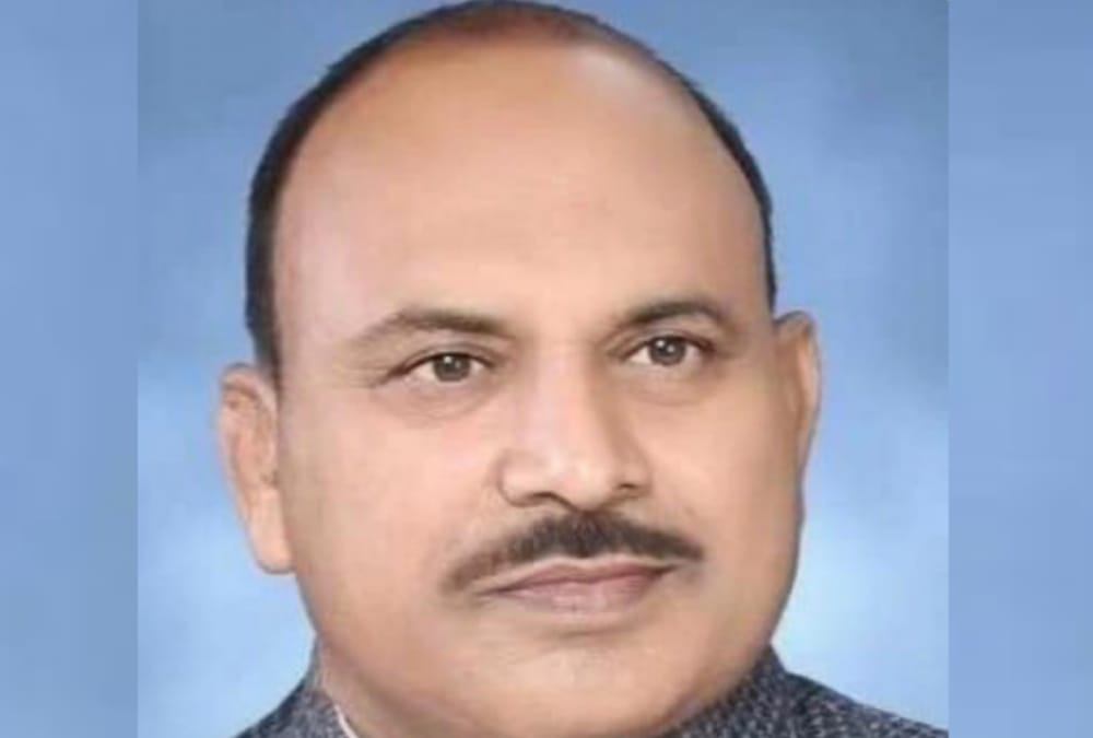 Samajwadi Party leader Ghoora Ram passes away.