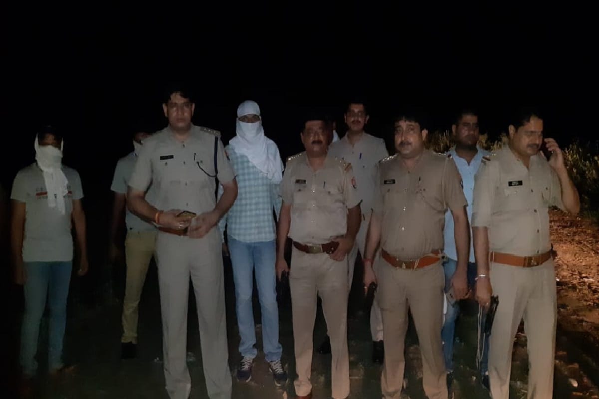 UP Crime News: Police have killed 50 thousand prize crook Deepak in an encounter at Meerut