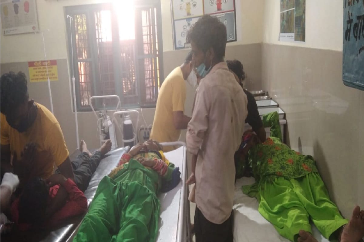 One killed and five peoples injured in bus road accident at Shamli