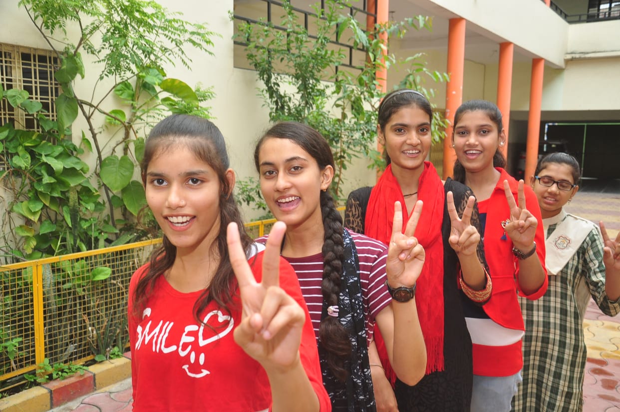 Girls top in CBSE rejult