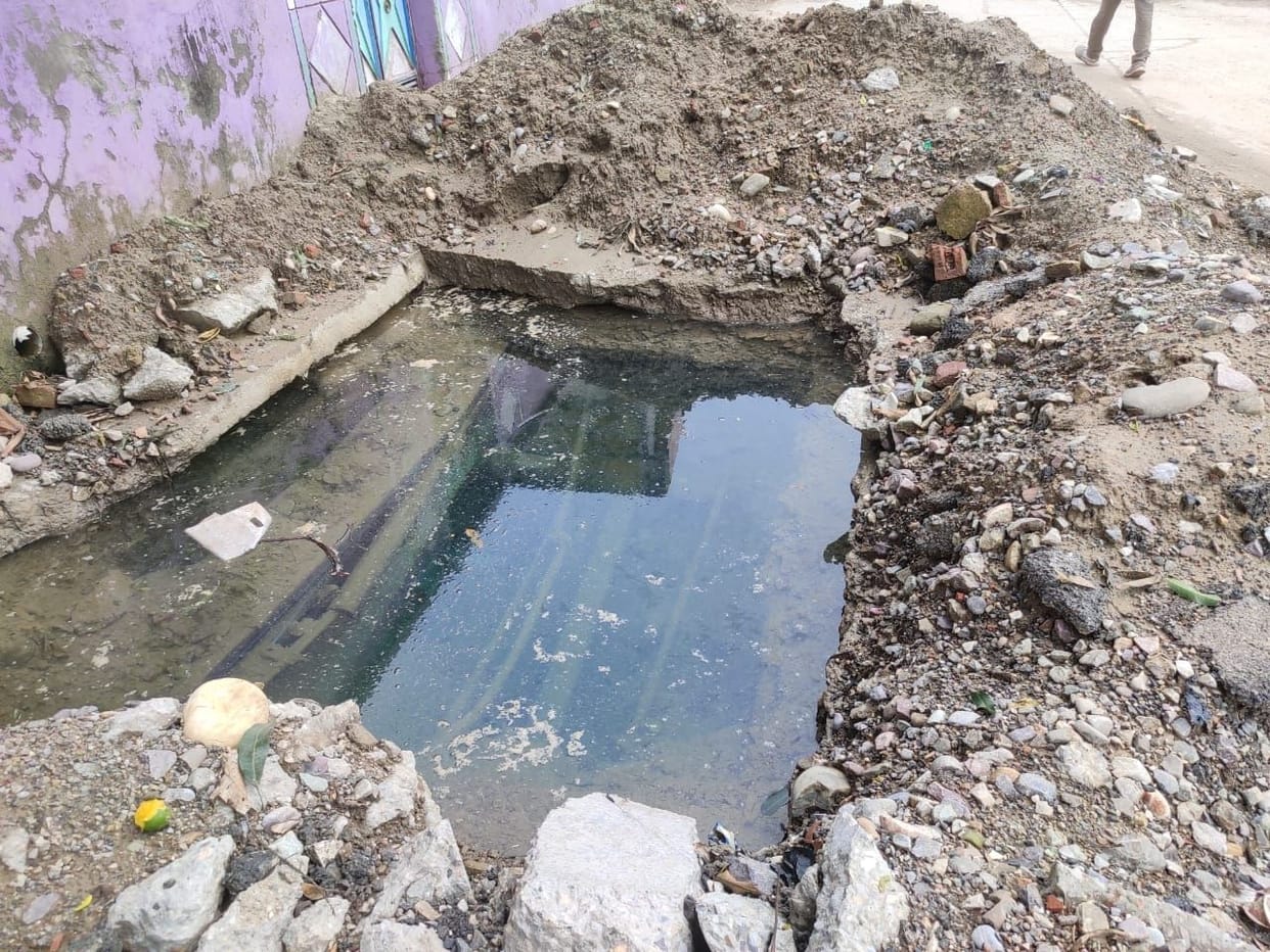 Pipeline leakage pits are courting dengue