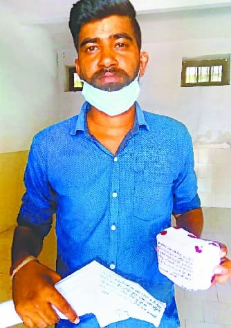 Bareilly's Topten crook arrested with 500 grams of charas