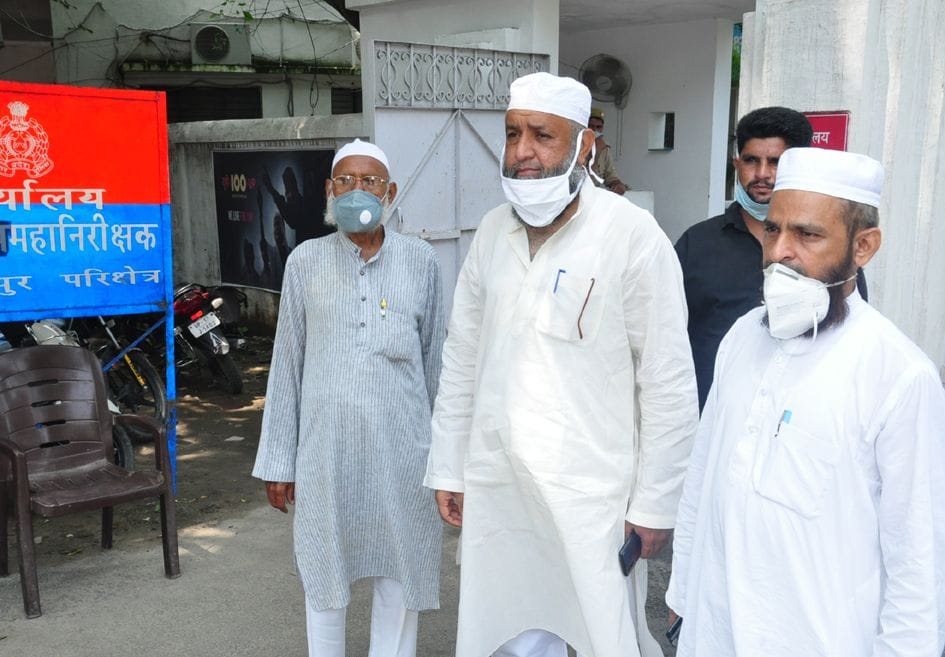 Demand to increase the number of Namaz in mosques