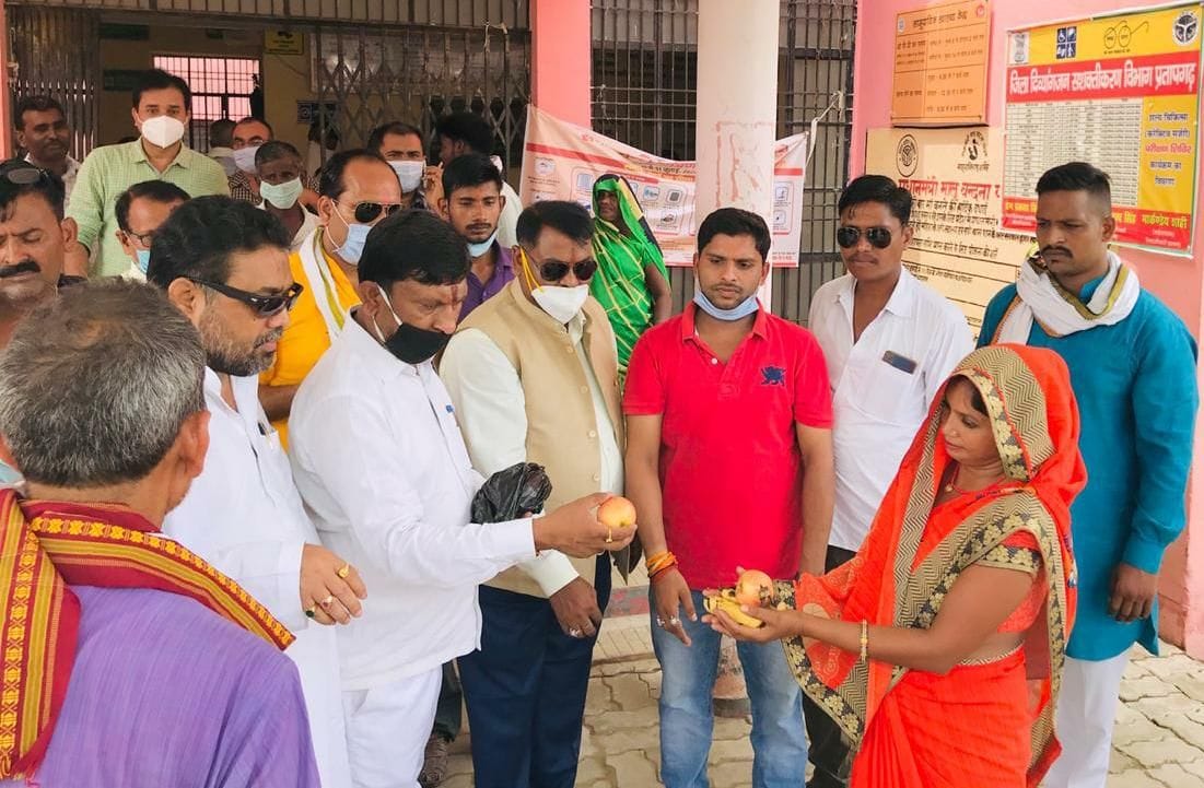 congress leader pramod tiwari birthday celebration 2020