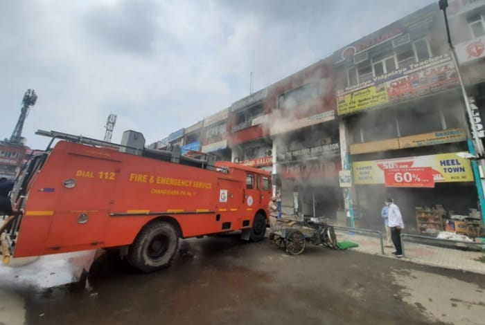Fire in Haryana Departmental Store Chandigarh Sector 46