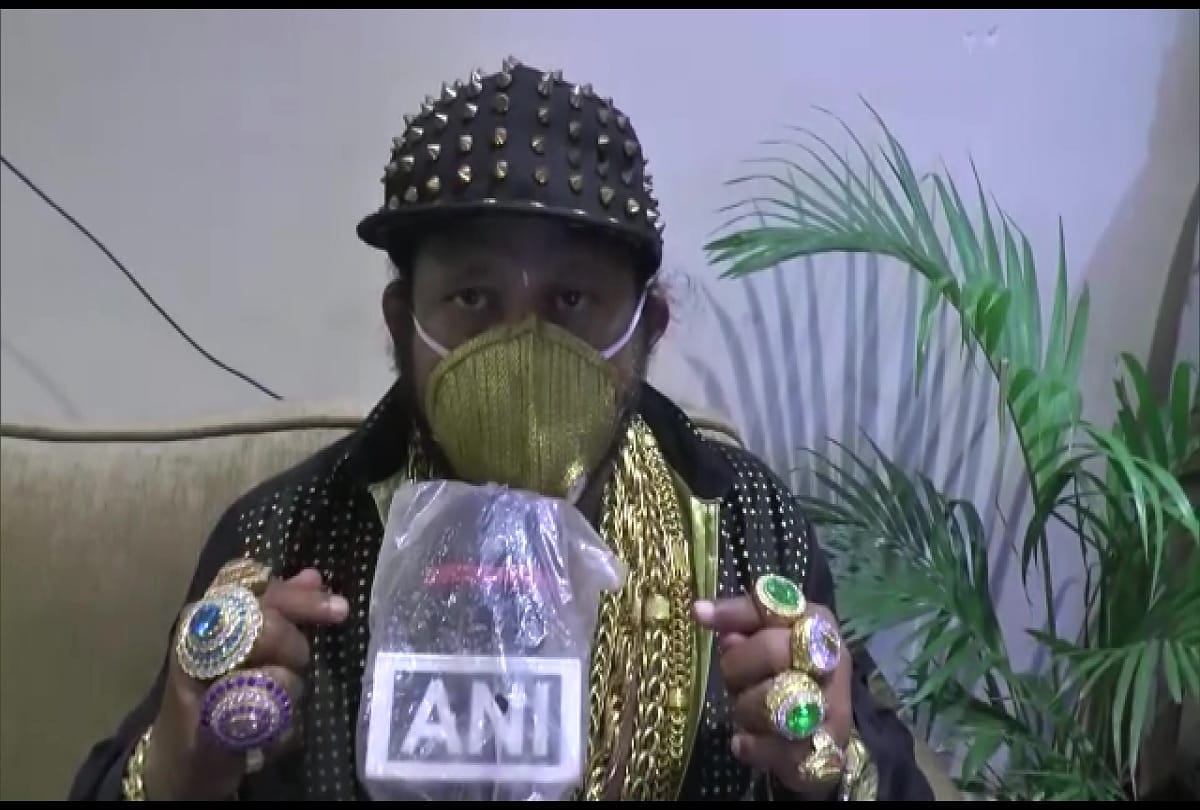 A businessman in Cuttack wearing a gold mask worth Rs 3.5 lakh rupees in Odisha