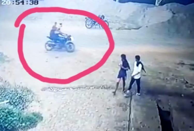 Gangsters firing at Liquor shop in Gorakhpur village in Haryana