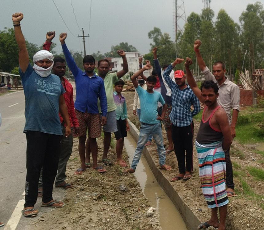 Protest against ignoring standards in drain construction