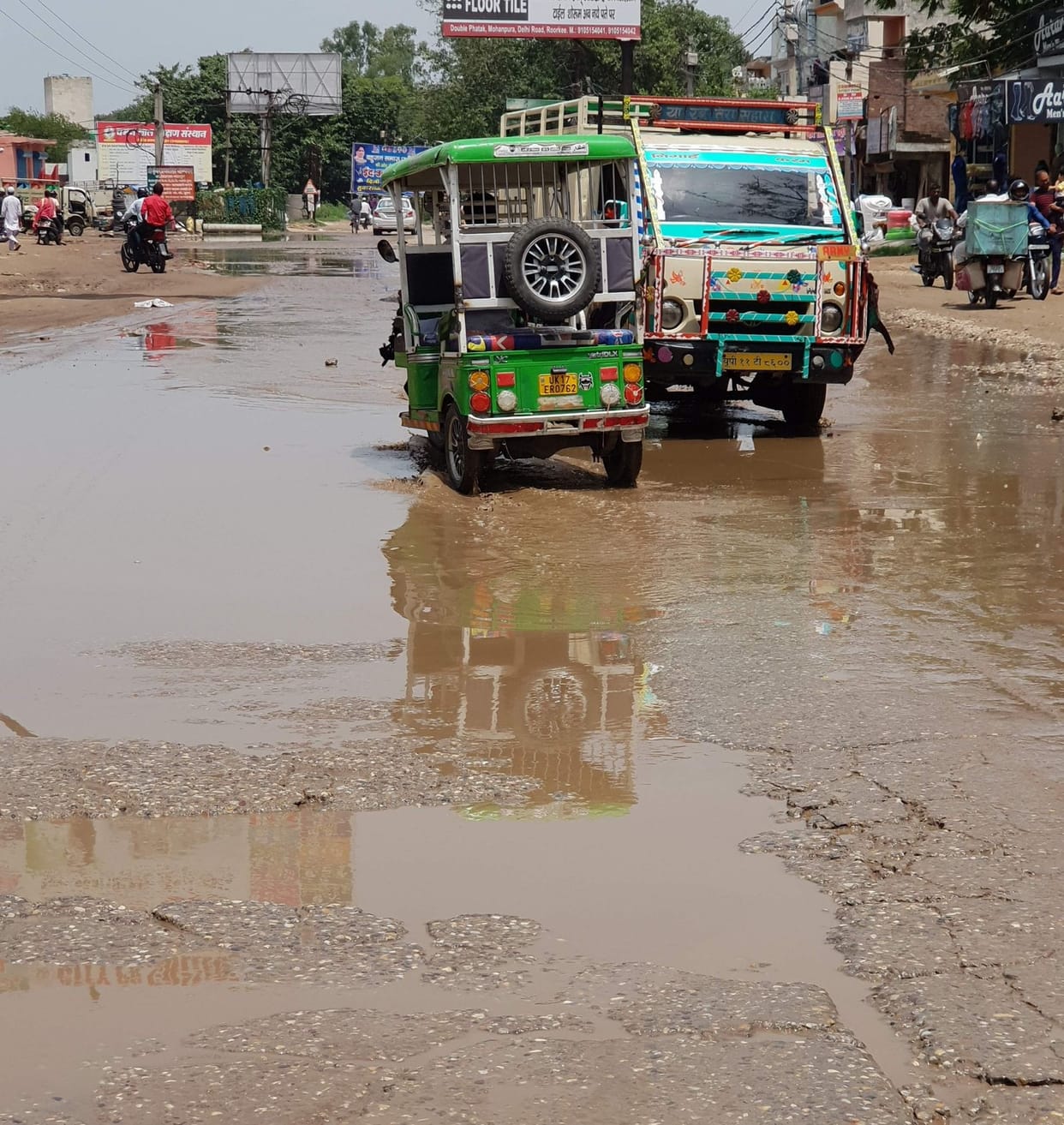 Leaders and officials kept sleeping, road budget laps