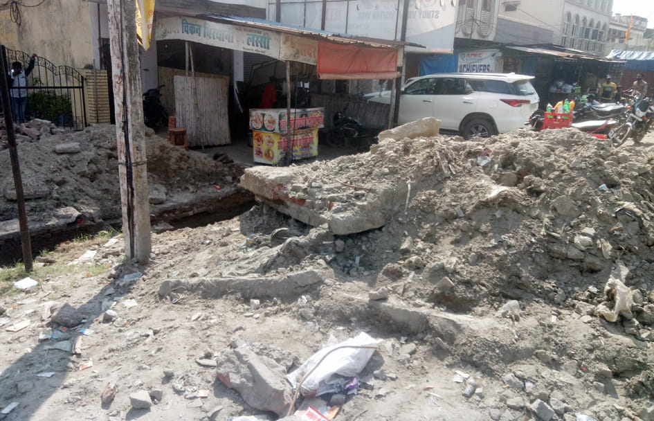 Paliyakalan: Millions spent, yet the drainage chokes