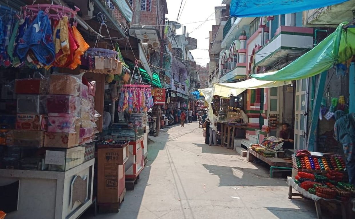 Opposition to the decision continues, traders demonstrated