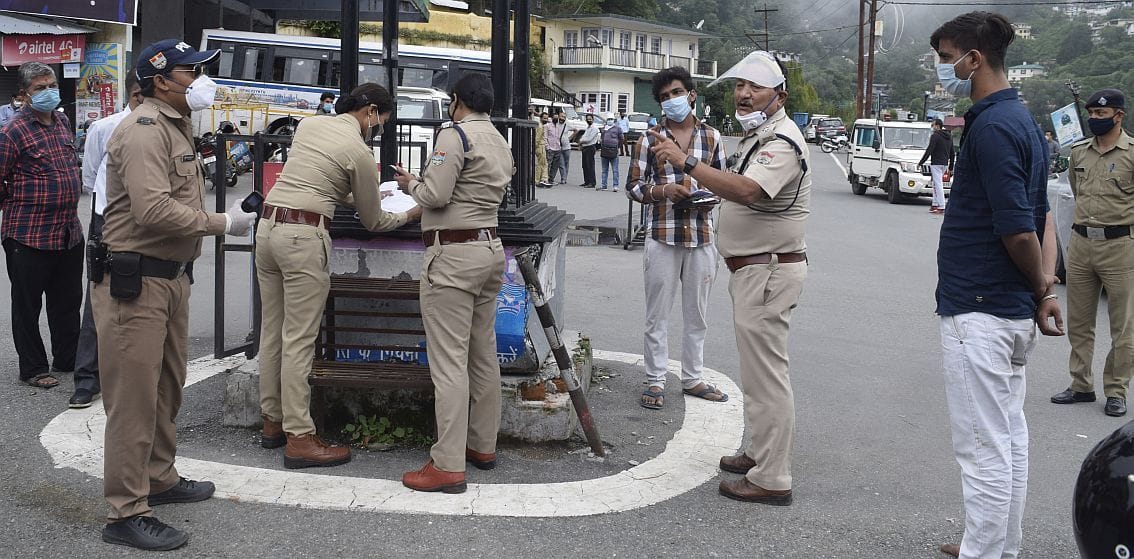 Nainital arrived near Delhi, vehicle seized and sued