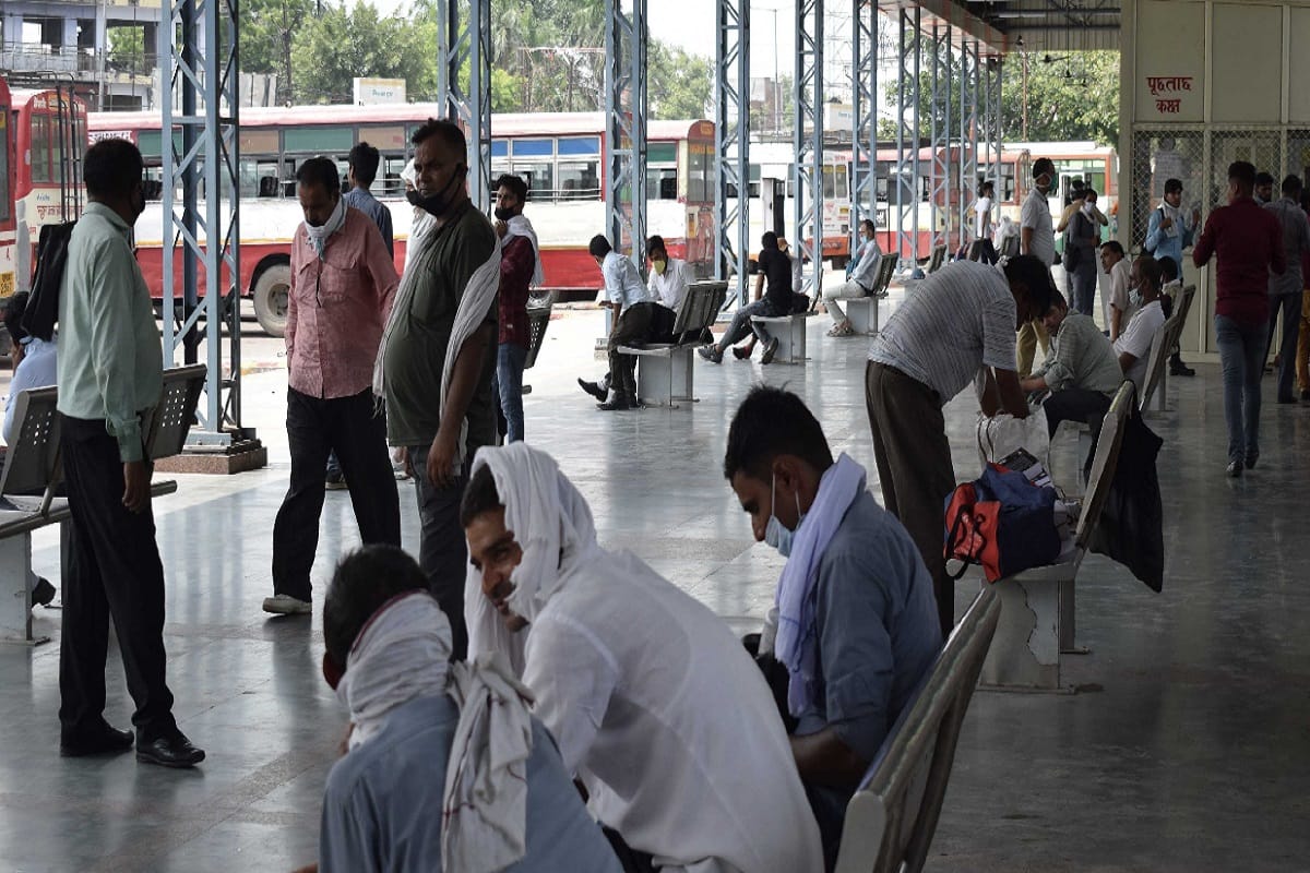 Amar Ujala Live Report: SOP have being violated at Bhesali bus stand in Meerut