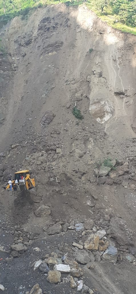 uttarakhand weather : mussoorie national highway blocked