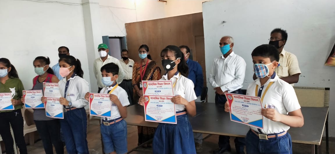 Arushi became the winner of singing music