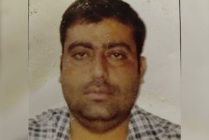 UP Dismissed constable Vinod Jat arrested in Agra with reward of Rs 50 thousand sent to jail