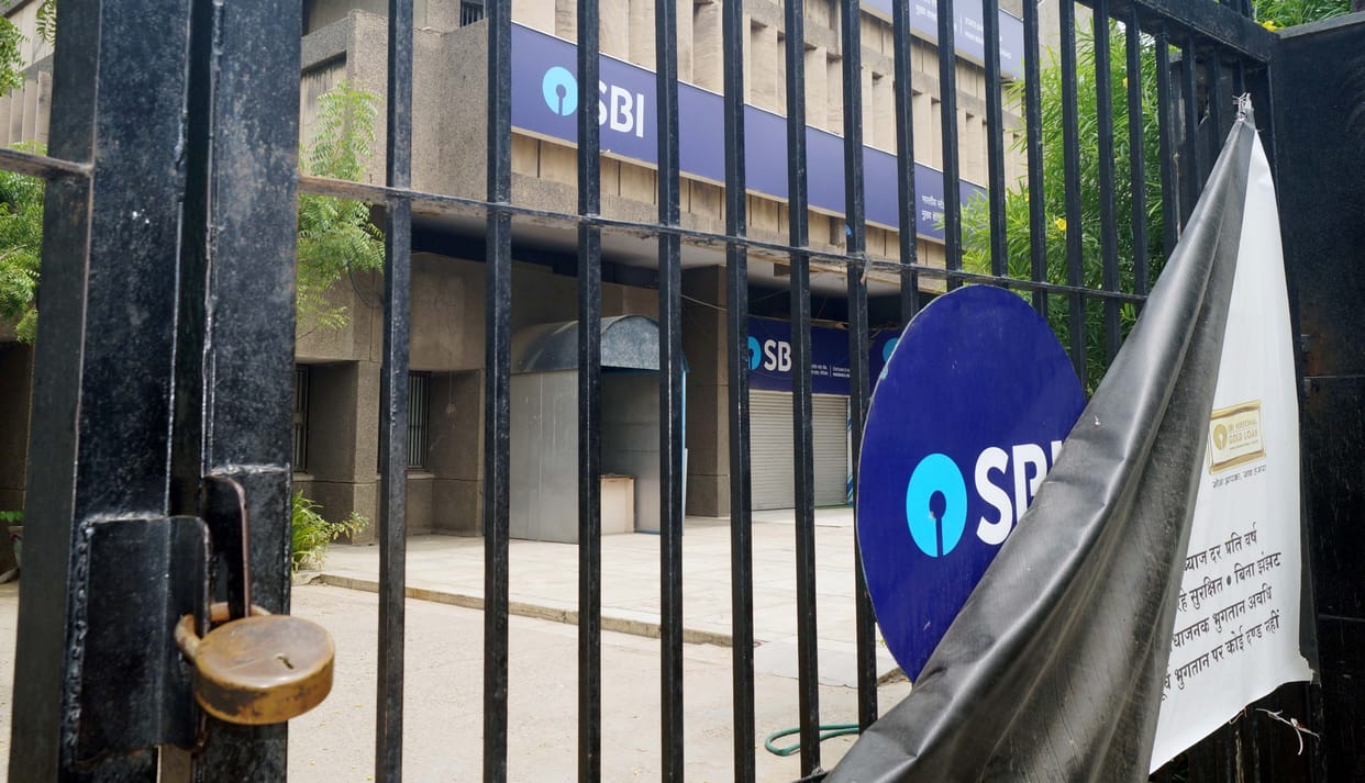 sbi branch sealed due to thee corona cases