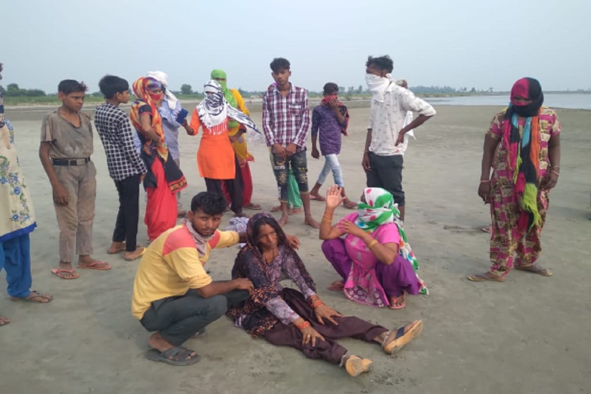 Three teenager sank into yamuna river in Baghpat, man saved two