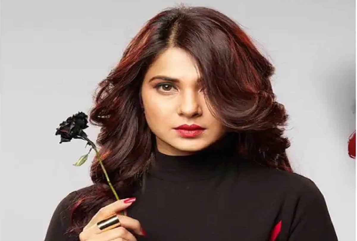 tv serial vamps hina khan urvashi dholakia to jennifer winget and others hot look impress fans