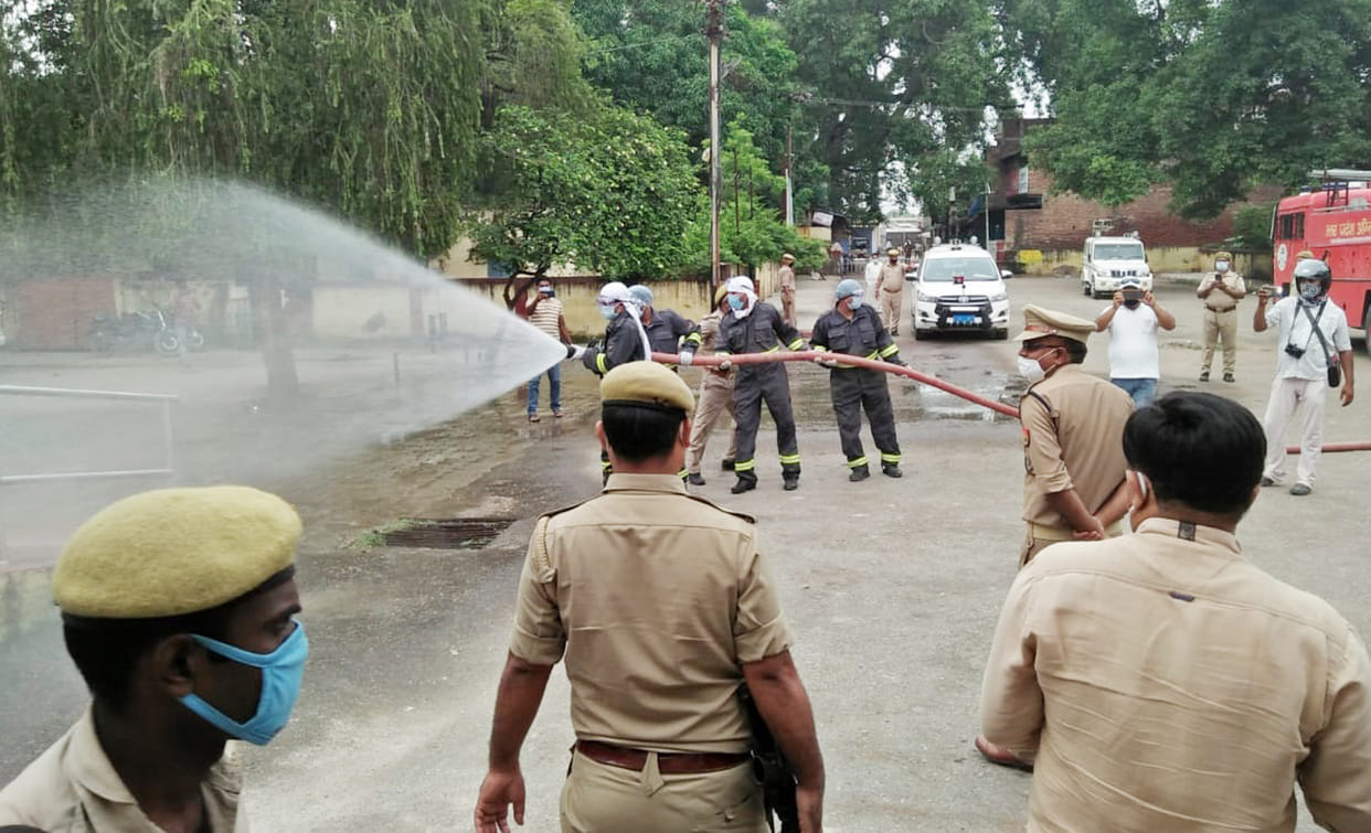 Sanitize public places on Saturday-Sunday