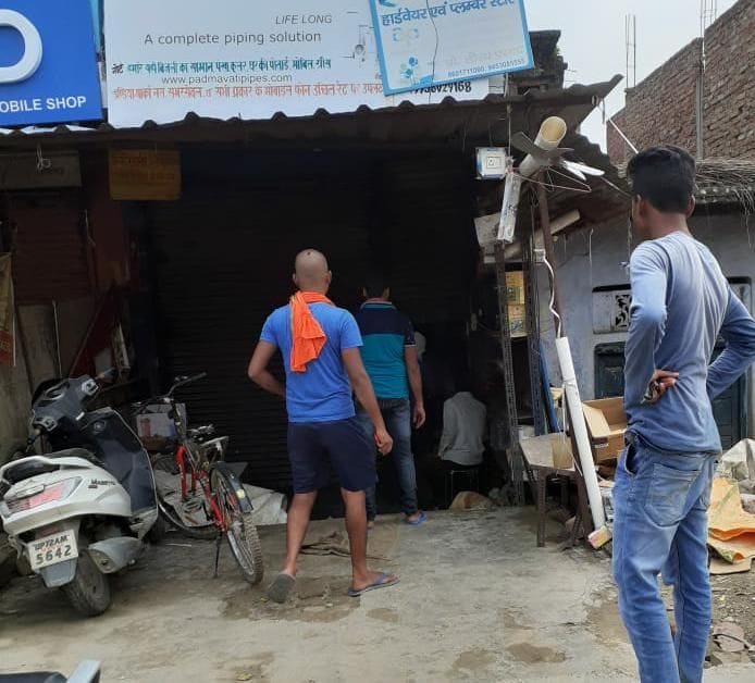 Shops opened again, administration order ineffective
