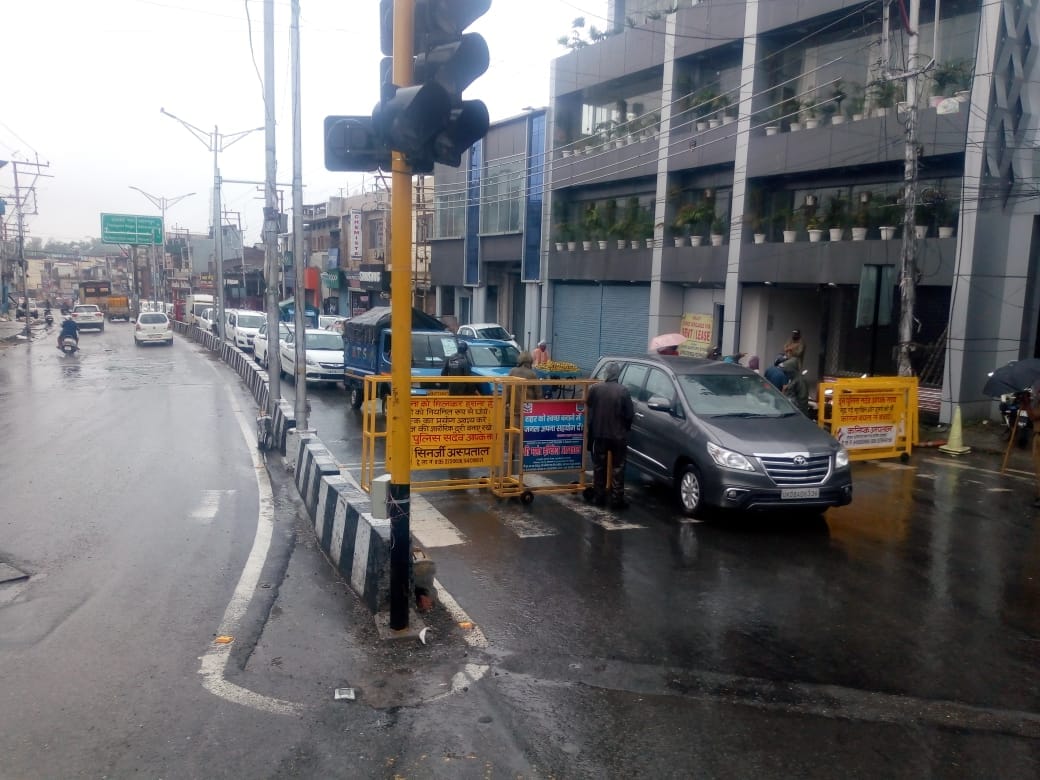 Uttarakhand Lockdown News: traffic jam in dehradun
