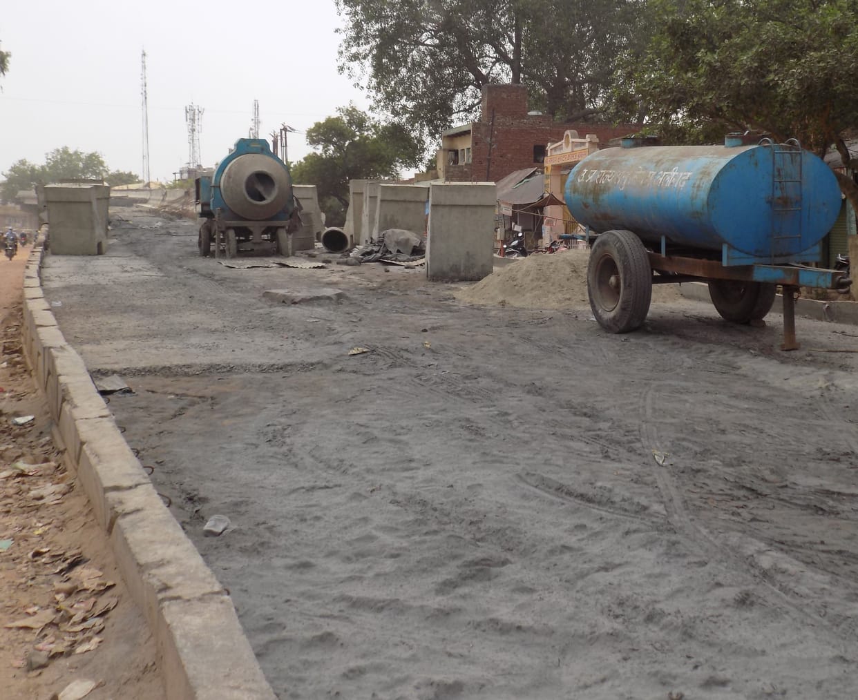 Hathras: If you keep the guard, overbridge will be done in a month