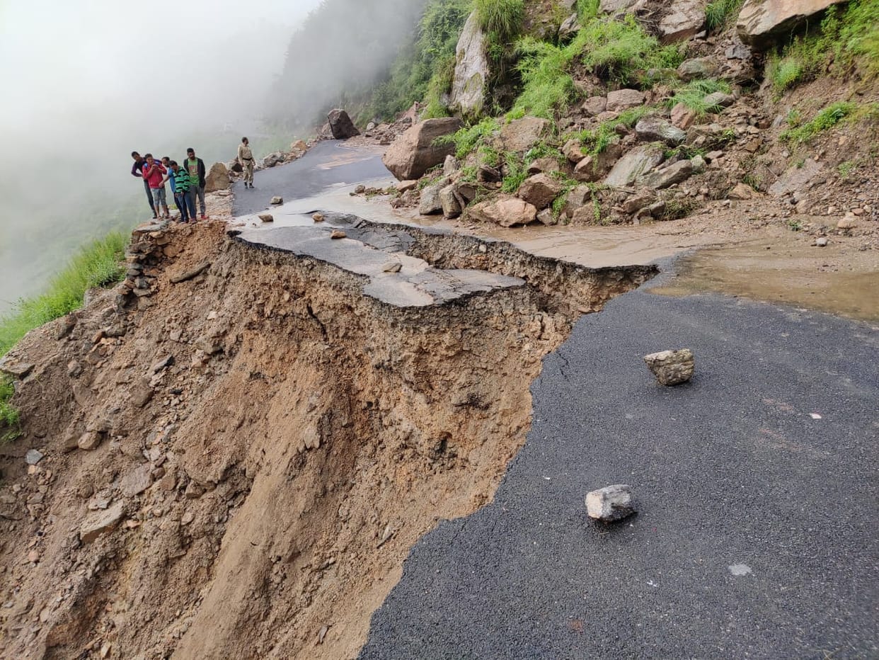 uttarakhand weather : heavy rain in uttarakhand, flood destroyed roads, farming