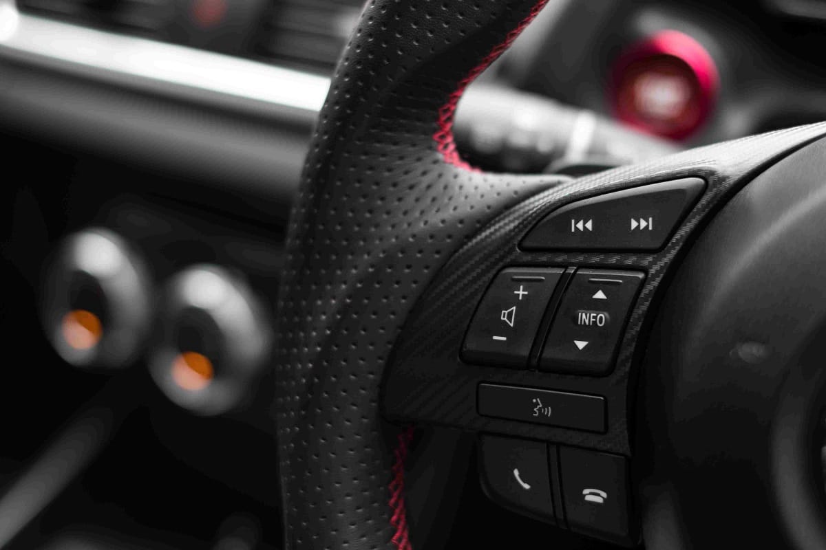know the top 10 must have luxury cars features in 2020 in india from keyless entry to rear ac vents