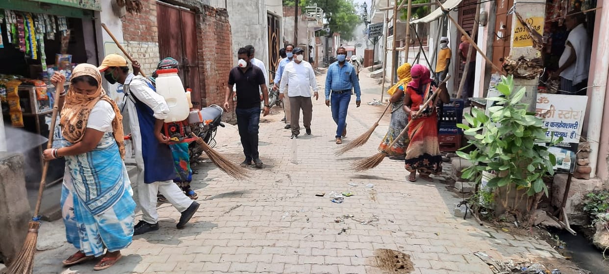 Cleanliness drive in many wards of the city