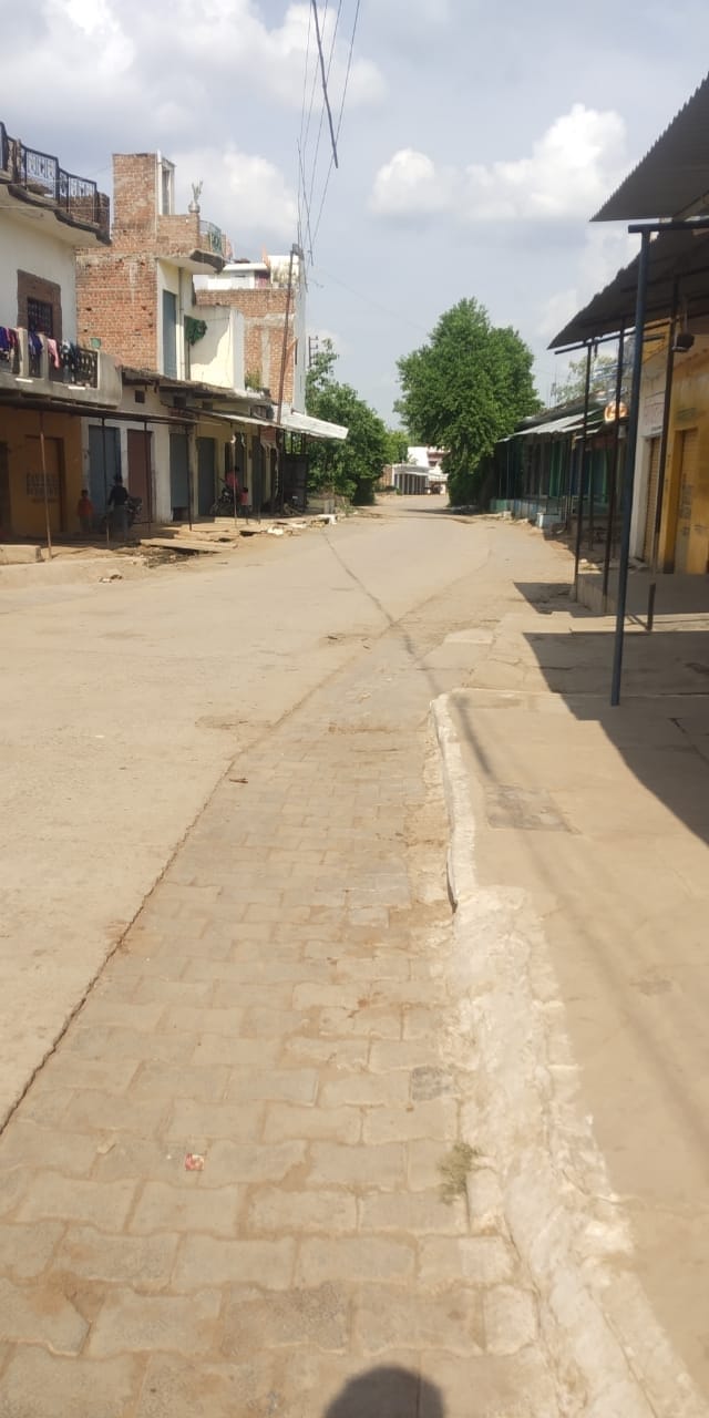 silent roads in lockdown