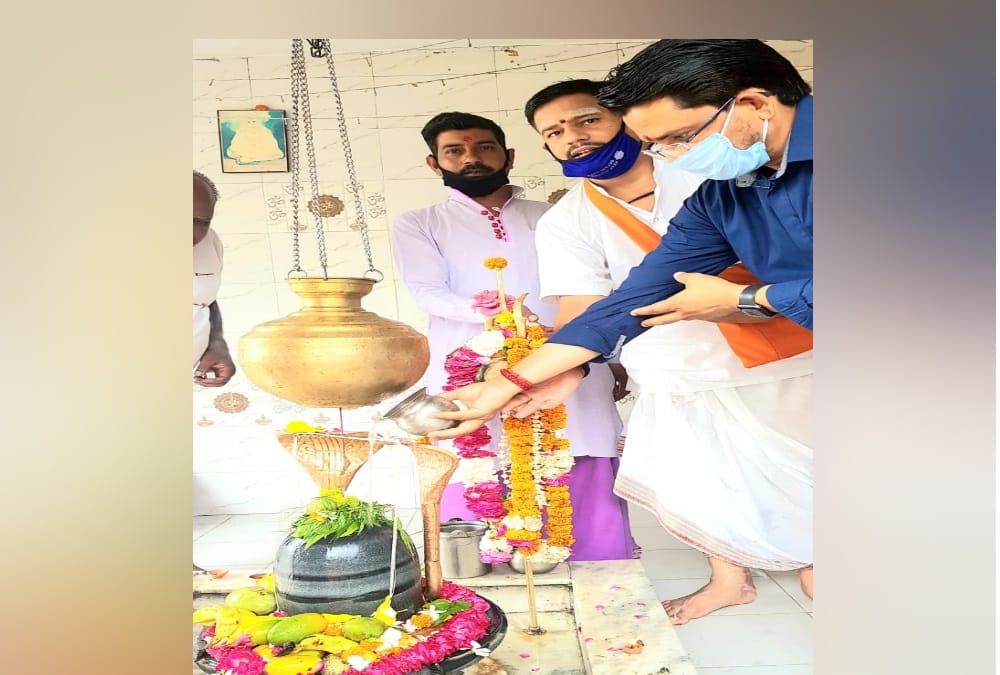 Mahashivratri 2020: Haridwar Police Return sadhvi prachi from Lord shiva temple, Photos